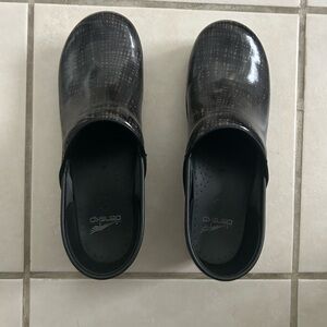 Dansko Women’s slip on clogs